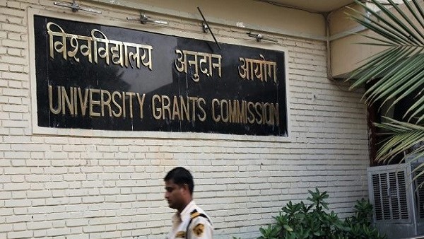 UGC ने जारी की एडवाइजरी, विश्वविद्यालयों की कैंटीन में प्रतिबंधित किया जंक फूड!