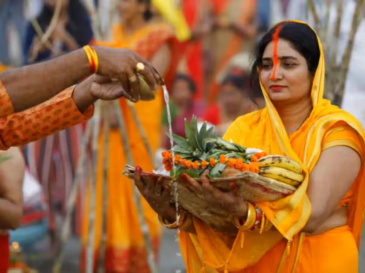 Chhath Puja 2024: आज नहाय-खाय से हुई छठ पूजा की शुरुआत, आइए आपको बताते है इस पर्व पर बनाई जाने वाली पारंपरिक व्यंजनों की रेसिपी