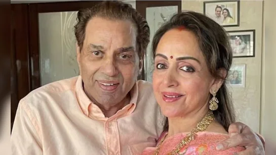 दिल्ली में धर्मेंद्र के लिए हेमा मालिनी ने रखी प्रेयर मीट, सीएम रेखा गुप्ता ने कहा -‘सदियों में कोई एक होता है’