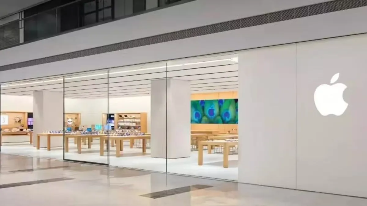 नोएडा में खुला उत्तर प्रदेश का पहला Apple Store, जानें क्या है खास