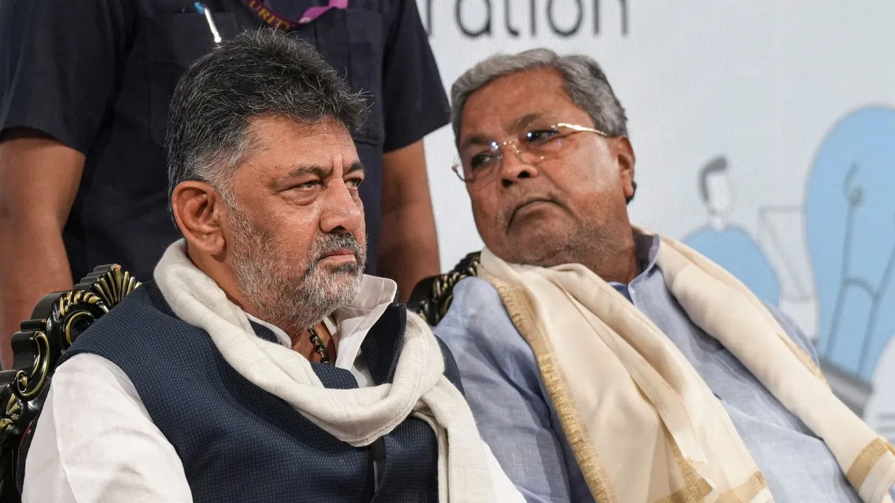 कर्नाटक की सियासत फिर गरमाई, सीएम सिद्धारमैया बोले- पूरा कार्यकाल मैं ही निभाऊंगा