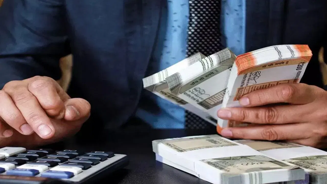 पैसा दोस्त के पास फंसा है? लड़ाई नहीं, स्मार्ट तरीके से होगी वसूली, टेक्नोलॉजी और कानून करेंगे आपकी मदद