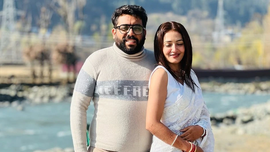 ‘ना मैं सीता, ना कोई राम…’ मिस्ट्रीमैन संग पोस्ट पर वड़ा पाव गर्ल का इशारा, पति युगम ने माना कसूर