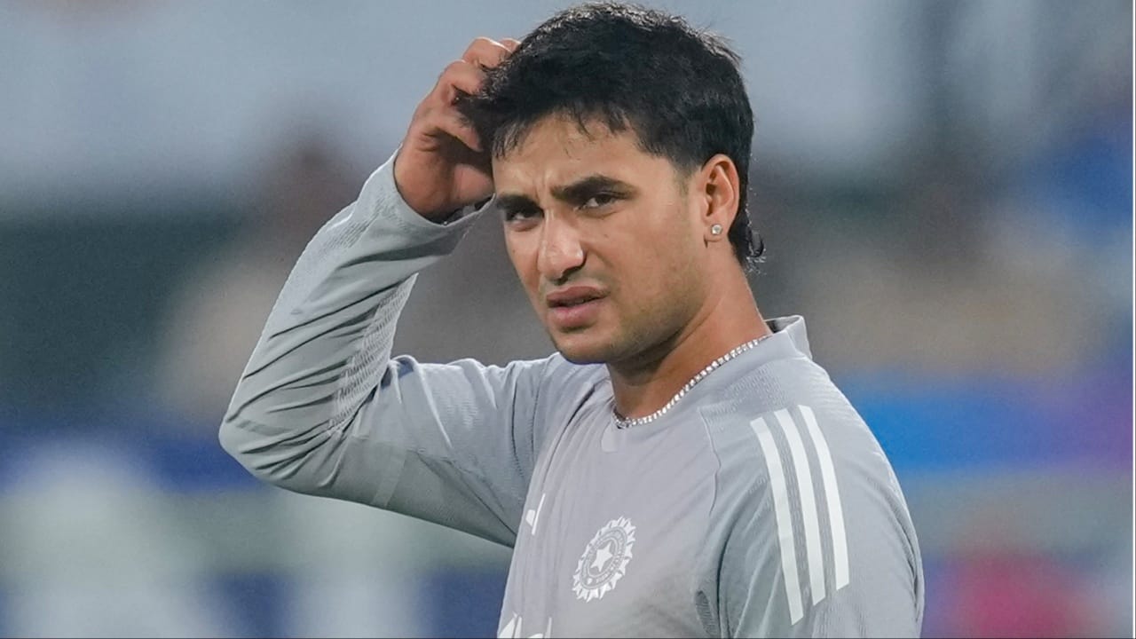 T20 वर्ल्ड कप 2026: टीम इंडिया को बड़ा झटका, अभिषेक शर्मा की नामीबिया के खिलाफ खेलना मुश्किल