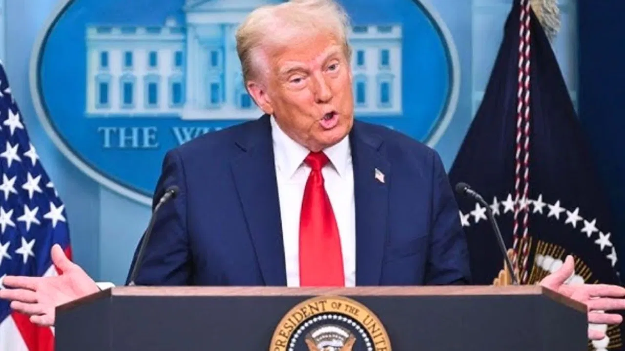 सुप्रीम कोर्ट के फैसले के बाद ट्रंप का नया कदम, 24 फरवरी से 10% अतिरिक्त टैरिफ लागू