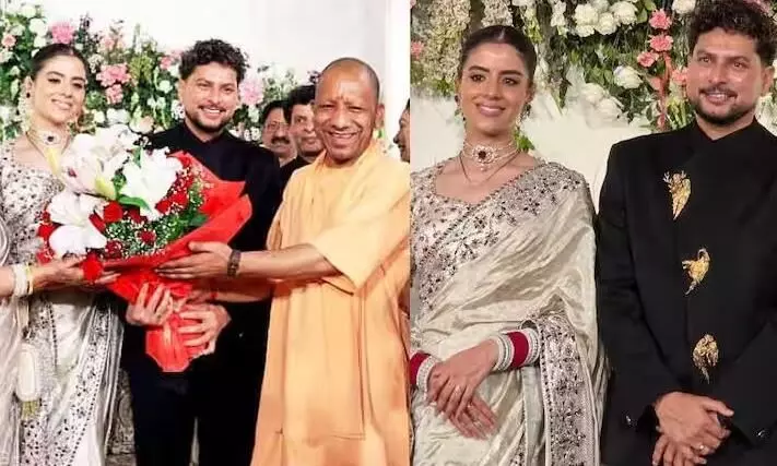 विंटेज कार में दुल्हन संग पहुंचे कुलदीप यादव, CM योगी से लिया आशीर्वाद, अखिलेश ने दी बधाई,  रिसेप्शन में क्रिकेट सितारों का जमावड़ा