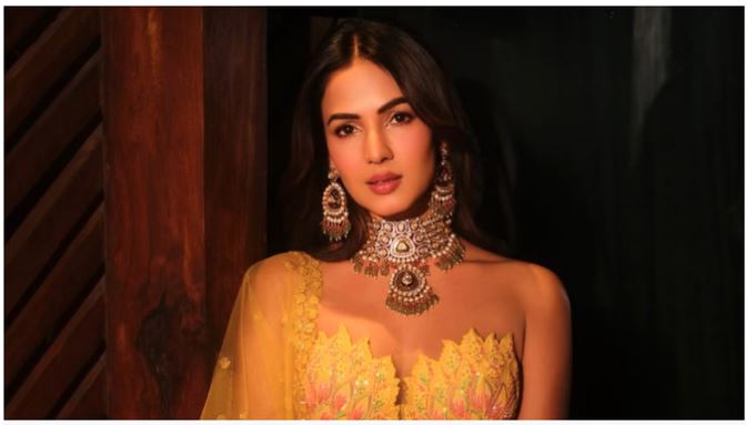 ‘पैनिक न फैलाएं’, दुबई में फंसी सोनल चौहान ने अपडेट दिया, कहा- ‘यहां स्थिति कंट्रोल में है’