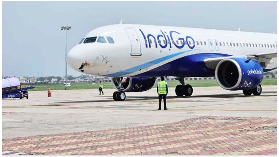 दिल्ली IGI एयरपोर्ट पर इंडिगो फ्लाइट की ‘फुल इमरजेंसी’ लैंडिंग, 161 यात्री सुरक्षित बचाए गए