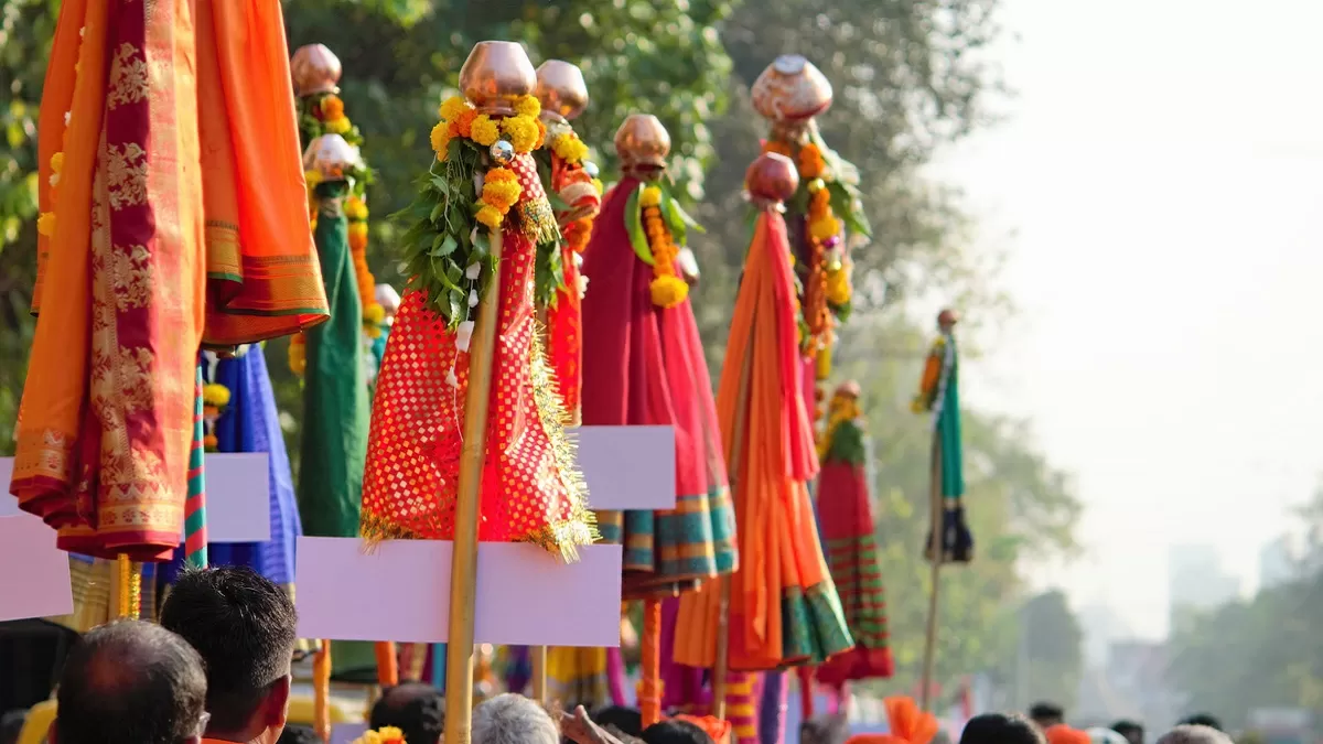 Gudi Padwa 2026: मार्च में कब है गुड़ी पड़वा? जानें तिथि, महत्व और पूजा की पूरी विधि