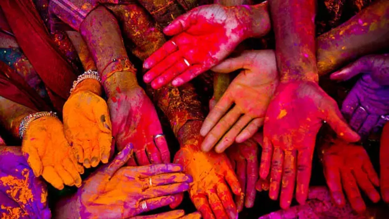 Holi 2026: भारत के ऐसे अनोखे गांव जहां होली का उत्सव नहीं होता, हर साल पसरा रहता है सन्नाटा