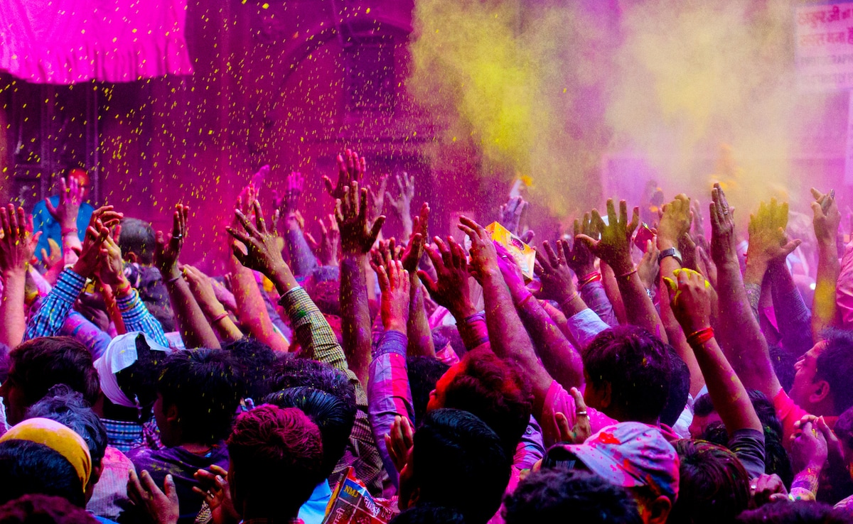 Rang Panchami 2026: आज क्यों मनाई जाती है रंग पंचमी? जानें धार्मिक महत्व, शुभ कार्य और इस दिन कैसे करें पूजा?