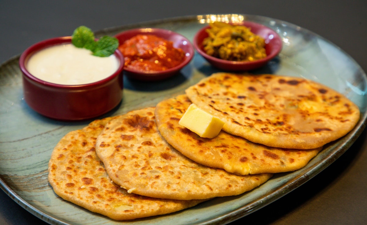 सुबह के ब्रेकफास्ट में बनाएं टेस्टी गोभी-पनीर पराठा, रहेंगे हेल्दी और फिट, जानें रेसिपी