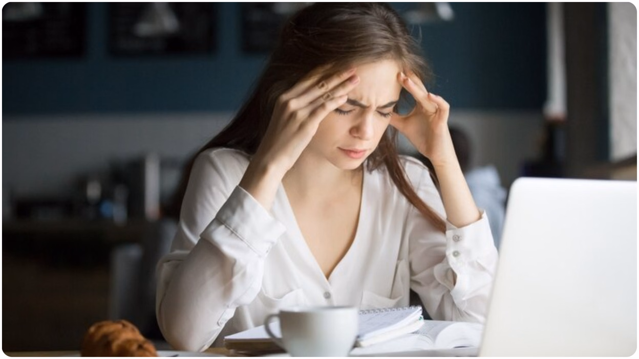 हर समय ऑनलाइन रहना पड़ सकता है भारी, हो सकते हैं Brain Rot के लक्षण, जानें कारण और बचाव के आसान तरीके