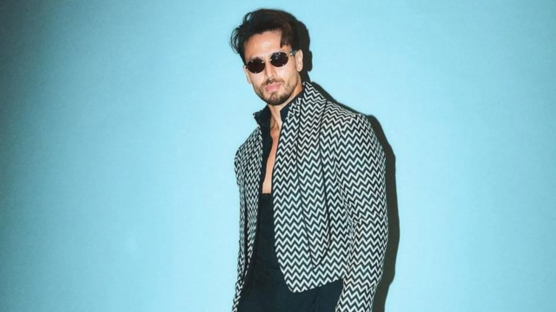 2 साल में 18% मुनाफा… Tiger Shroff ने बेचा लग्जरी अपार्टमेंट, 8.87 करोड़ में हुई डील