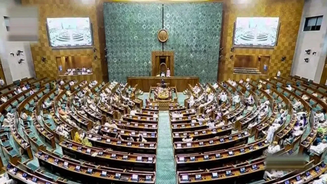 महिला आरक्षण बिल पर संसद में टकराव, अखिलेश यादव ने उठाए सवाल