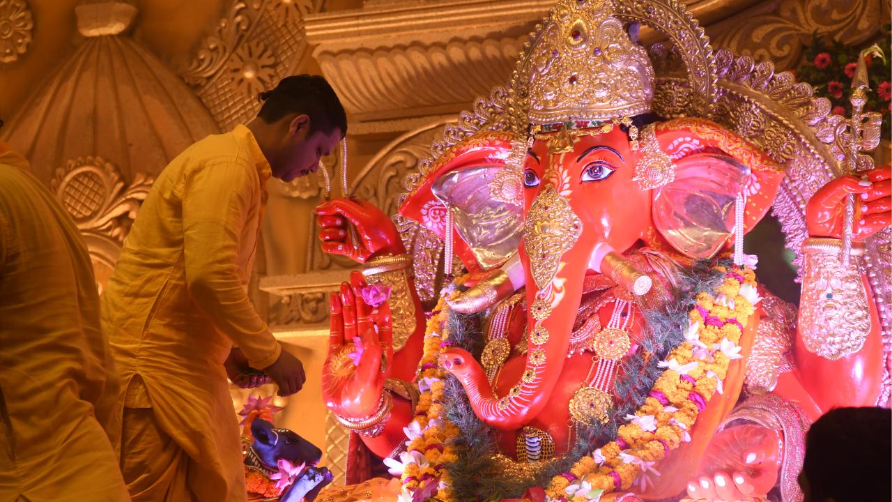 अधिकमास की वरद चतुर्थी कब है? जानिए शुभ मुहूर्त, पूजा विधि और धार्मिक महत्व