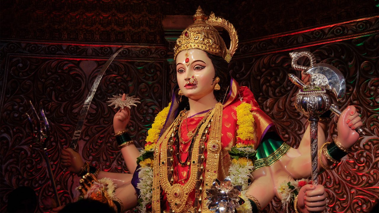 अधिकमास की दुर्गा अष्टमी कल, जानें पूजा का शुभ मुहूर्त और मां दुर्गा को प्रसन्न करने की पूजा विधि