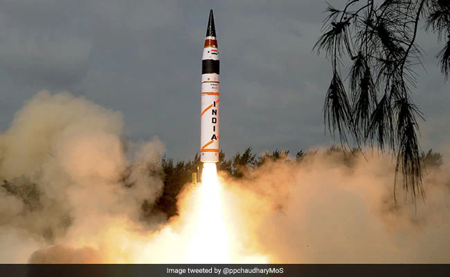 भारत की अग्नि शक्ति से कांपा दुश्मन, MIRV तकनीक से लैस अग्नि-5 का सफल परीक्षण, एक साथ कई लक्ष्यों को भेदने में सक्षम