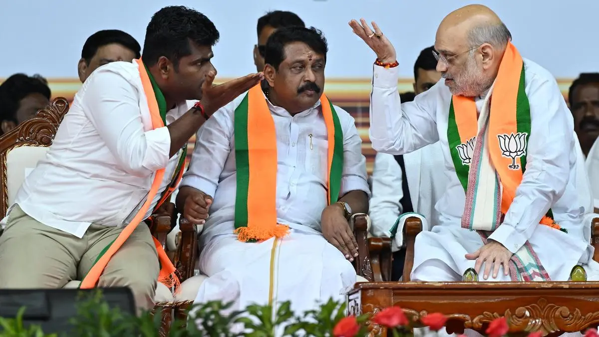 AIADMK के NDA से अलग होने की अटकलें, BJP को लग सकता है बड़ा झटका