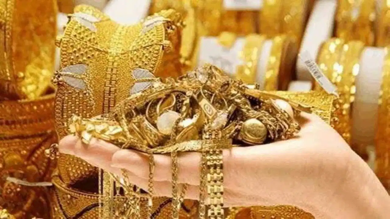 मंदिरों के सोने को लेकर अफवाहों पर सरकार का स्पष्टीकरण, वित्त मंत्रालय ने किया साफ इनकार