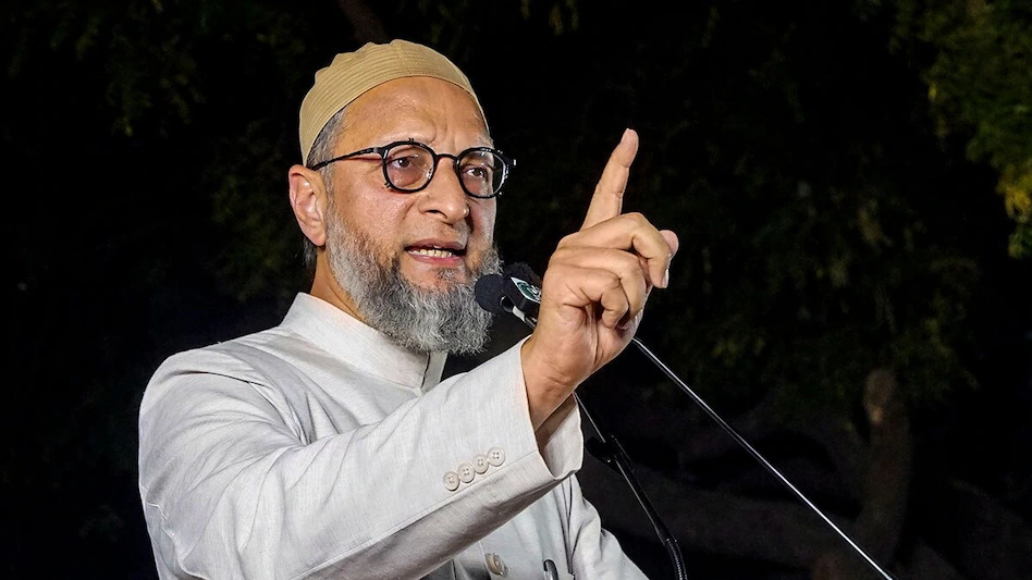 ओवैसी ने बहराइच के मटेरा से फूंकेंगे चुनावी शंखनाद, सपा के मजबूत गढ़ में सेंधमारी की तैयारी