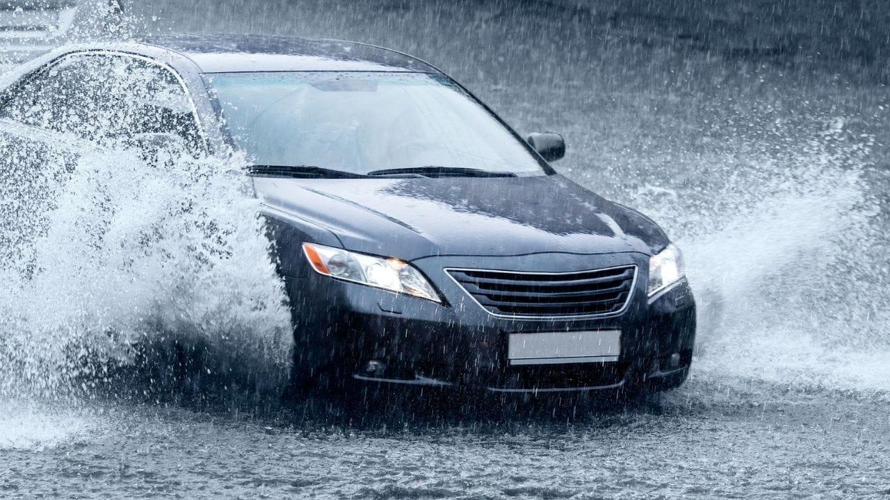 Monsoon Car Care Tips: बारिश से पहले कार की कर लें ये जरूरी जांच, सफर रहेगा सुरक्षित और परेशानी होगी दूर