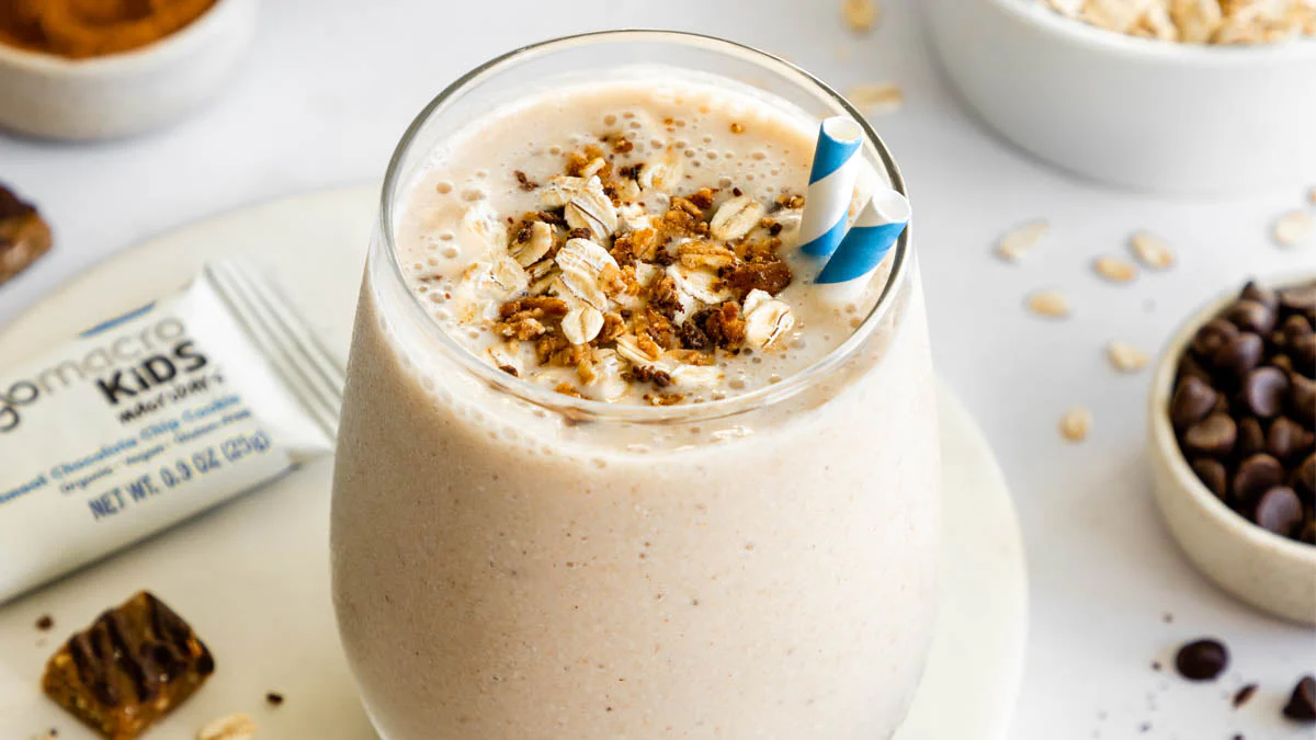 Oatmeal Cookies Smoothie: गर्मियों में बच्चों के लिए बनाएं हेल्दी और टेस्टी ओटमील कुकी स्मूदी, एक ग्लास में पूरा पोषण