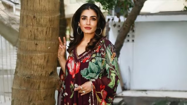 रवीना टंडन के घर से 25 लाख के गहने और घड़ियां चोरी, भरोसेमंद महिला गिरफ्तार