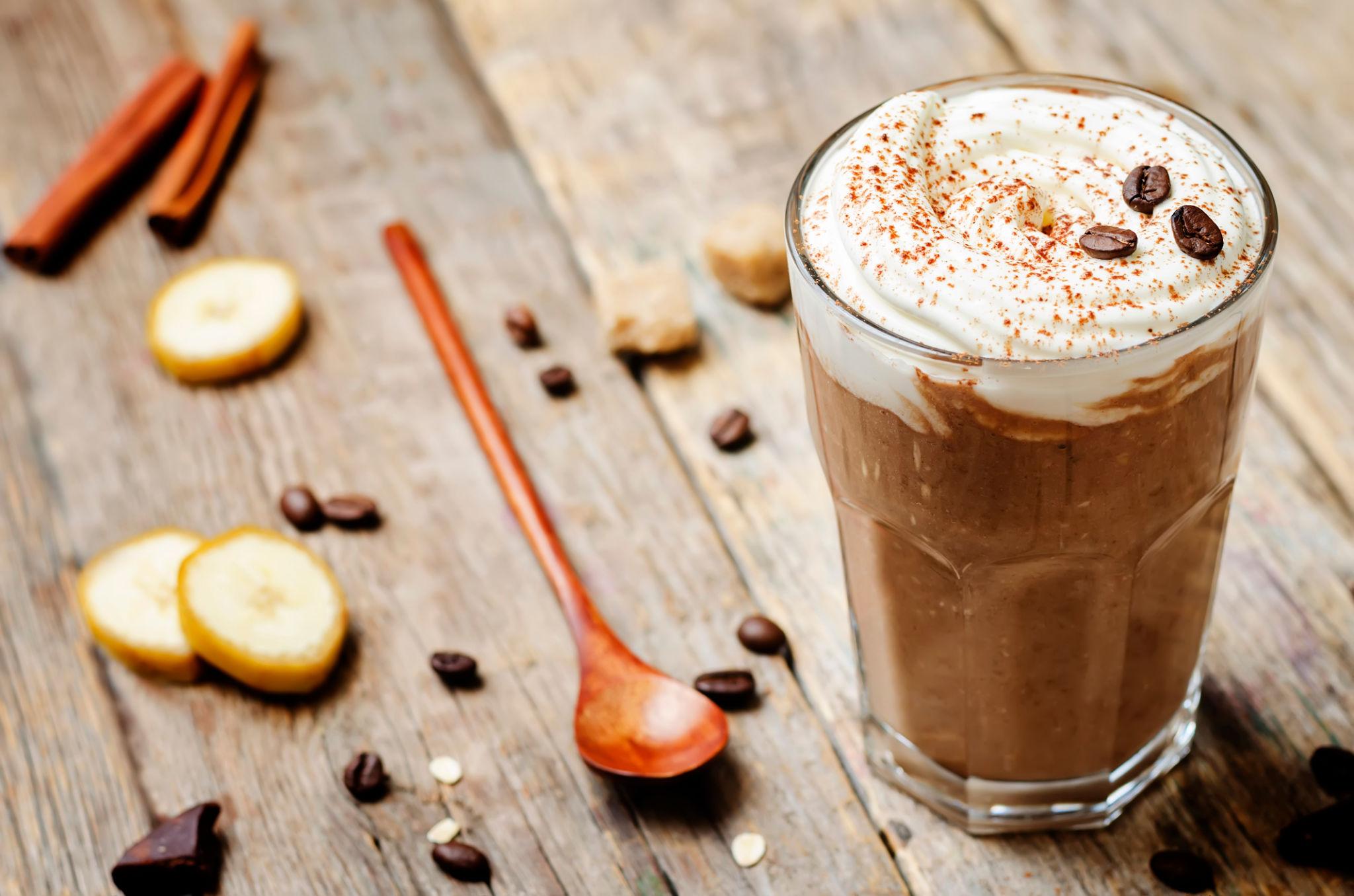 Banana Coffee Recipe: सोशल मीडिया पर छाई Banana Coffee, जानिए घर पर कैसे बनाएं, कुणाल कपूर ने शेयर की आसान रेसिपी