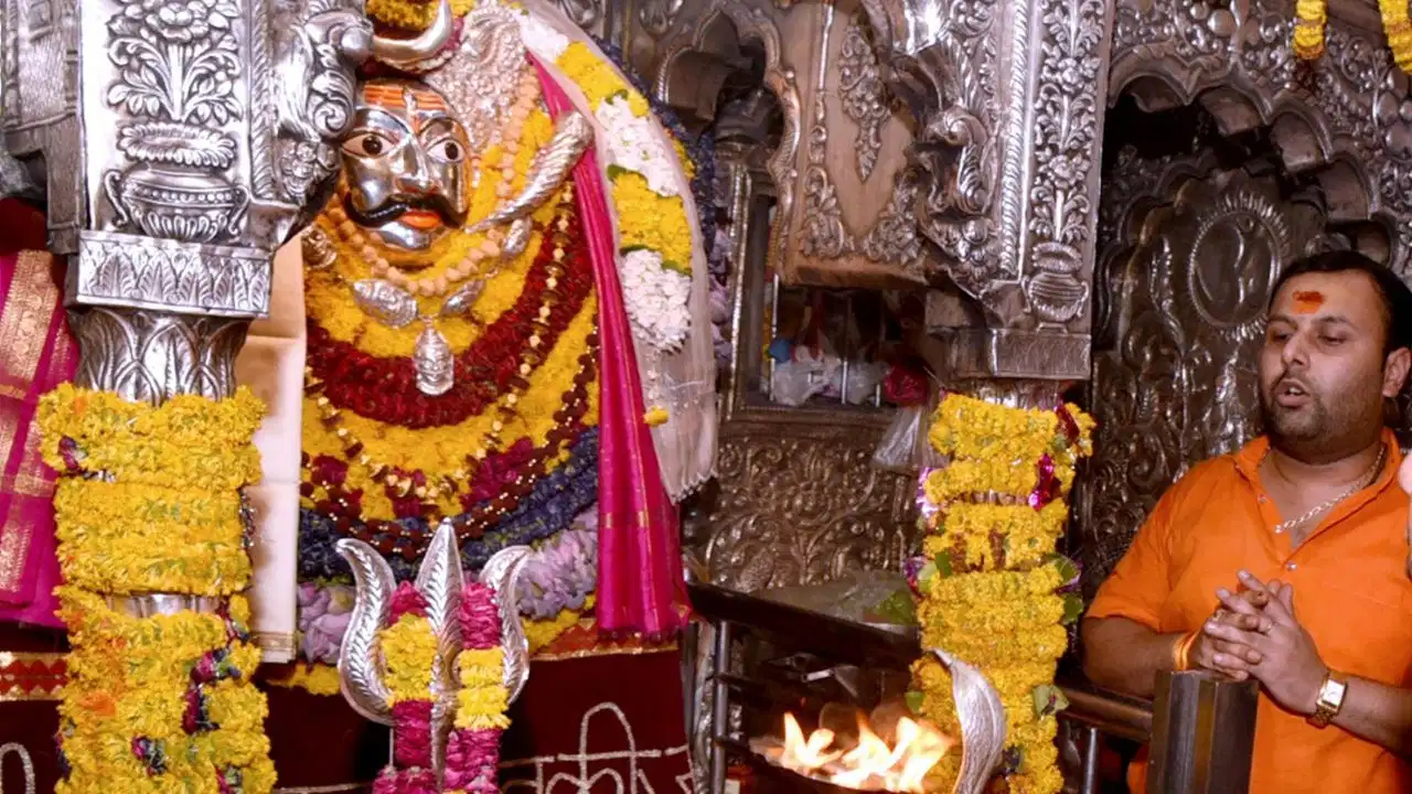 Adhik Kalashtami 2026: अधिक मास की कालाष्टमी पर करें काल भैरव की विशेष पूजा, शत्रु बाधा से मिलेगी मुक्ति!