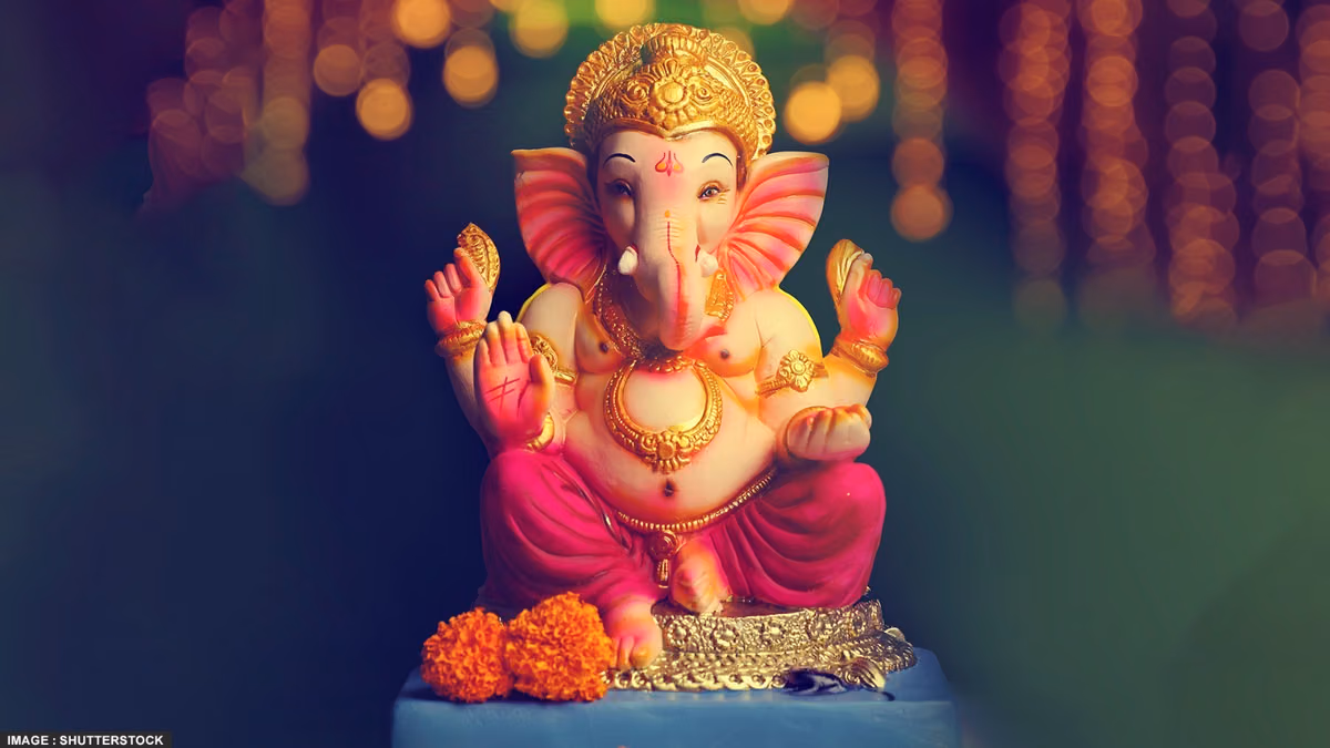 Pradyumna Vinayak Chaturthi 2026: आज प्रद्युम्न विनायक चतुर्थी पर बप्पा को लगाएं इन चीजों का महाभोग, घर में आएगी सुख-समृद्धि!