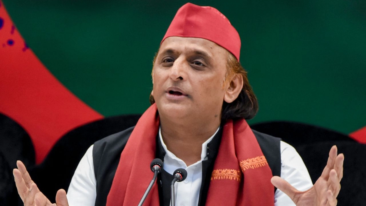जो चढ़ावा चोरी कर सकते हैं वे वोट…. अखिलेश यादव का बीजेपी पर बड़ा हमला