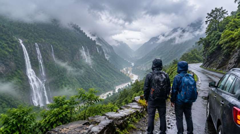 Monsoon Travel Safety Tips: क्या मानसून में ट्रैवल करना सुरक्षित है? जानिए जरूरी सावधानियां और हेल्थ गाइड