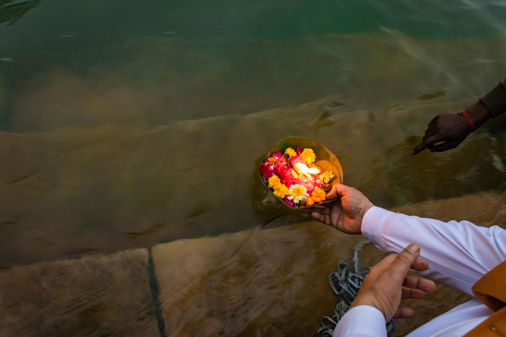 Adhik Maas Amavasya 2026: कल है मलमास की अंतिम अमावस्या, विष्णु पूजा और पितृ तर्पण से मिलेगा सुख-समृद्धि का आशीर्वाद!