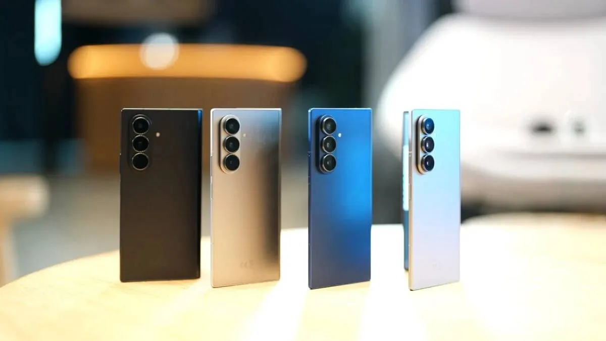 Samsung Galaxy Z Fold 8 की रियल तस्वीर आई सामने, डिजाइन में दिखे बड़े बदलाव
