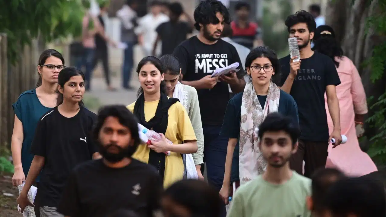 NEET-UG Re-Exam आज, करीब 22 लाख परीक्षार्थी लेंगे हिस्सा, NTA ने परीक्षा केंद्रों पर किए सुरक्षा के कड़े इंतजाम