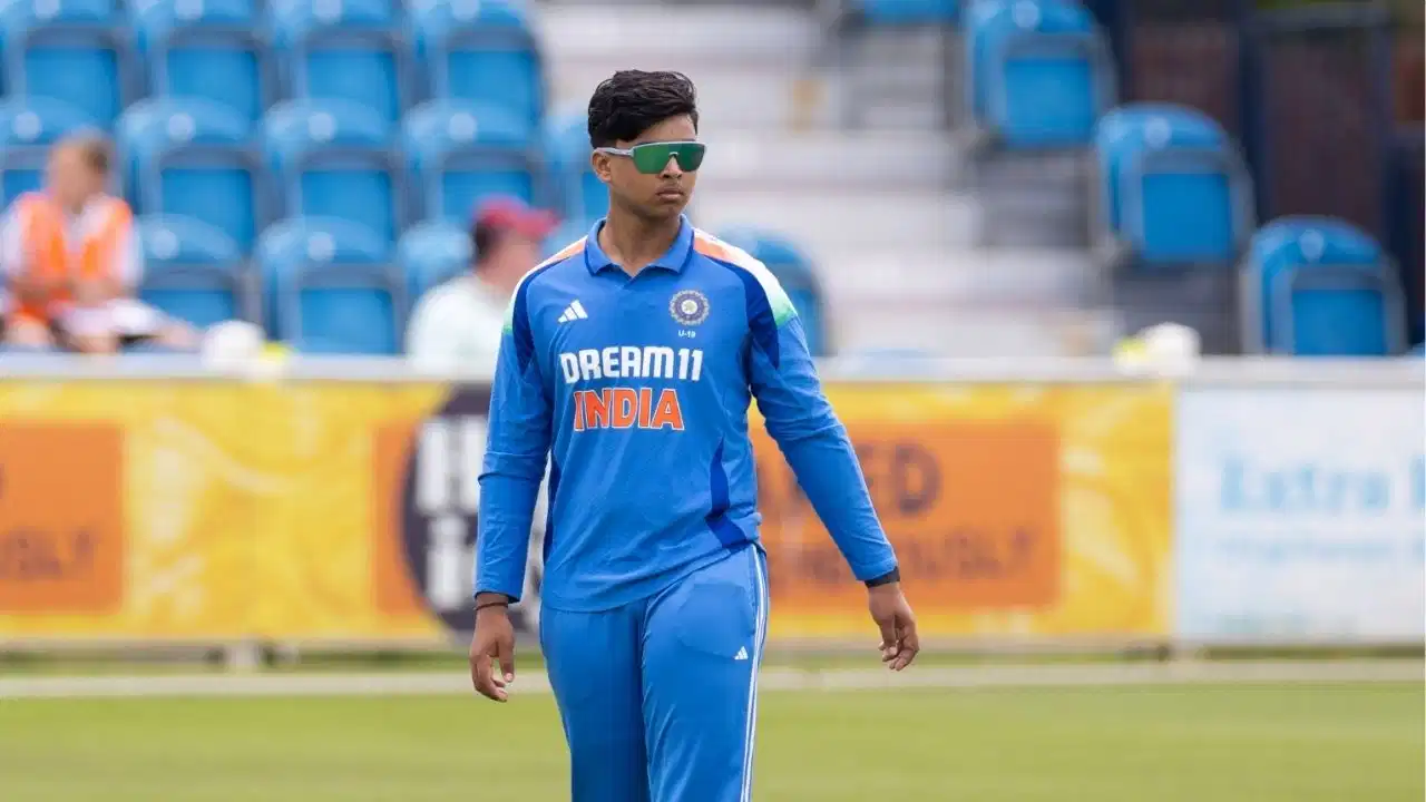 15 साल के वैभव को मिली खास छूट, BCCI ने परिवार को साथ ले जाने की दी अनुमति