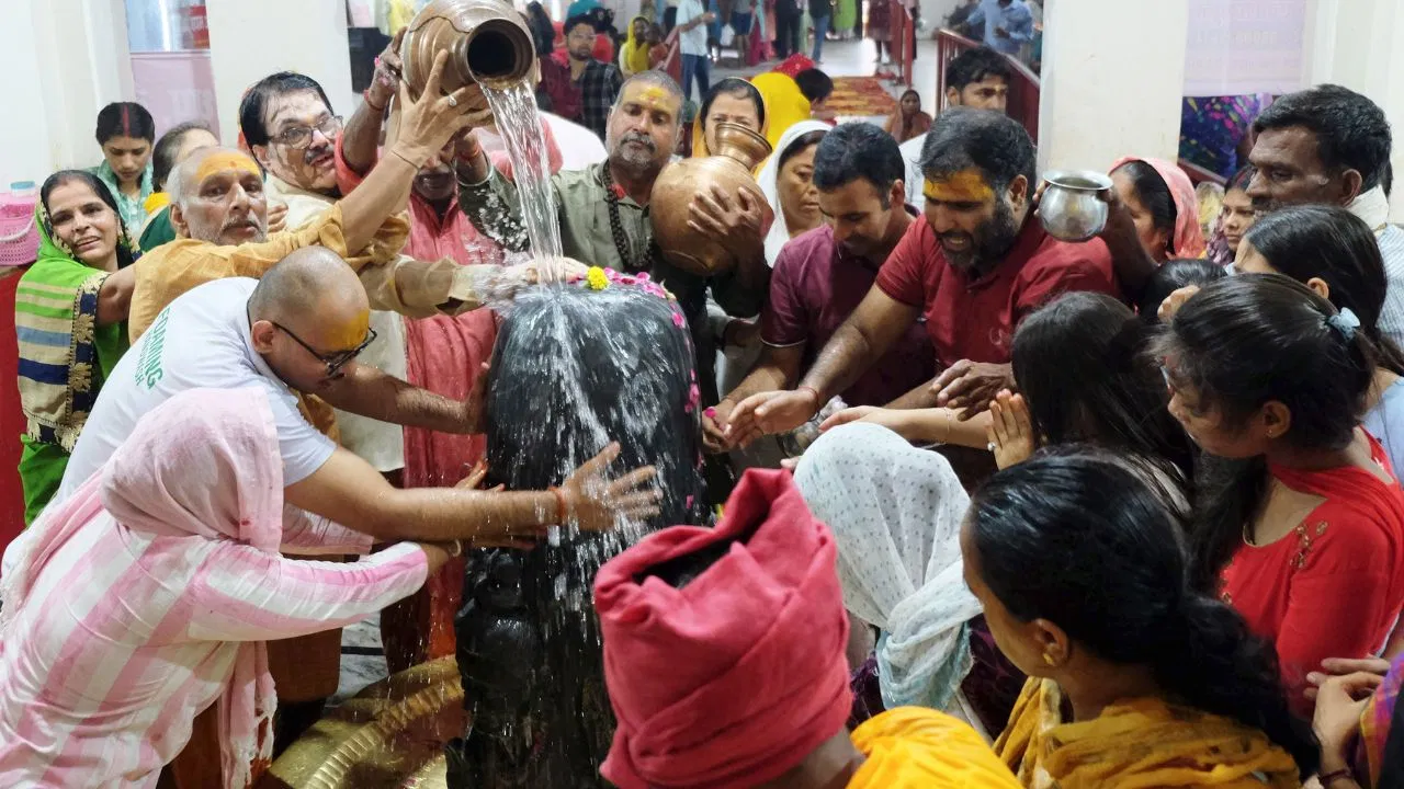 सावन को लेकर कंफ्यूजन खत्म, 30 जुलाई से शुरू होगा पवित्र महीना, जानिए कब से शुरू करें 16 सोमवार व्रत?