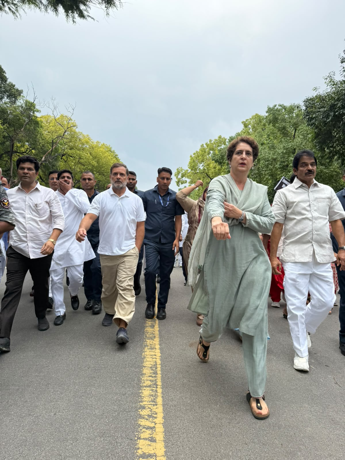छात्रों के समर्थन में कांग्रेस मैदान में, नीट पेपर लीक पर आज देशव्यापी प्रदर्शन