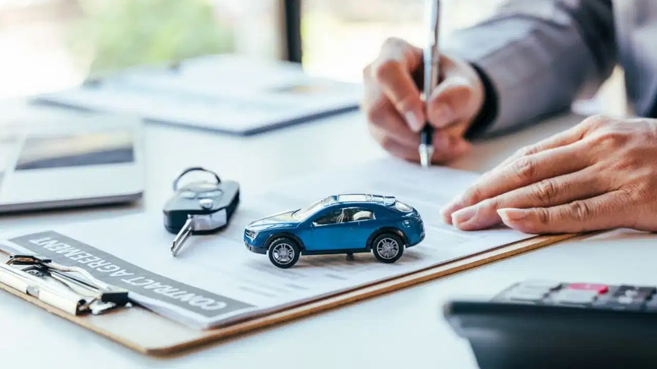EV Car Insurance: EV खरीदने का प्लान है? पहले समझ लें क्यों महंगा पड़ता है इलेक्ट्रिक कार का इंश्योरेंस