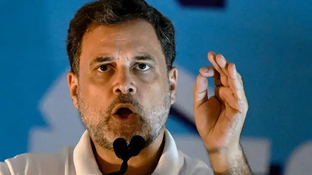 ‘मांगा जवाब तो मिली लाठियां…’ छात्रों पर कार्रवाई को लेकर राहुल गांधी ने सरकार को घेरा, अखिलेश भी बरसे