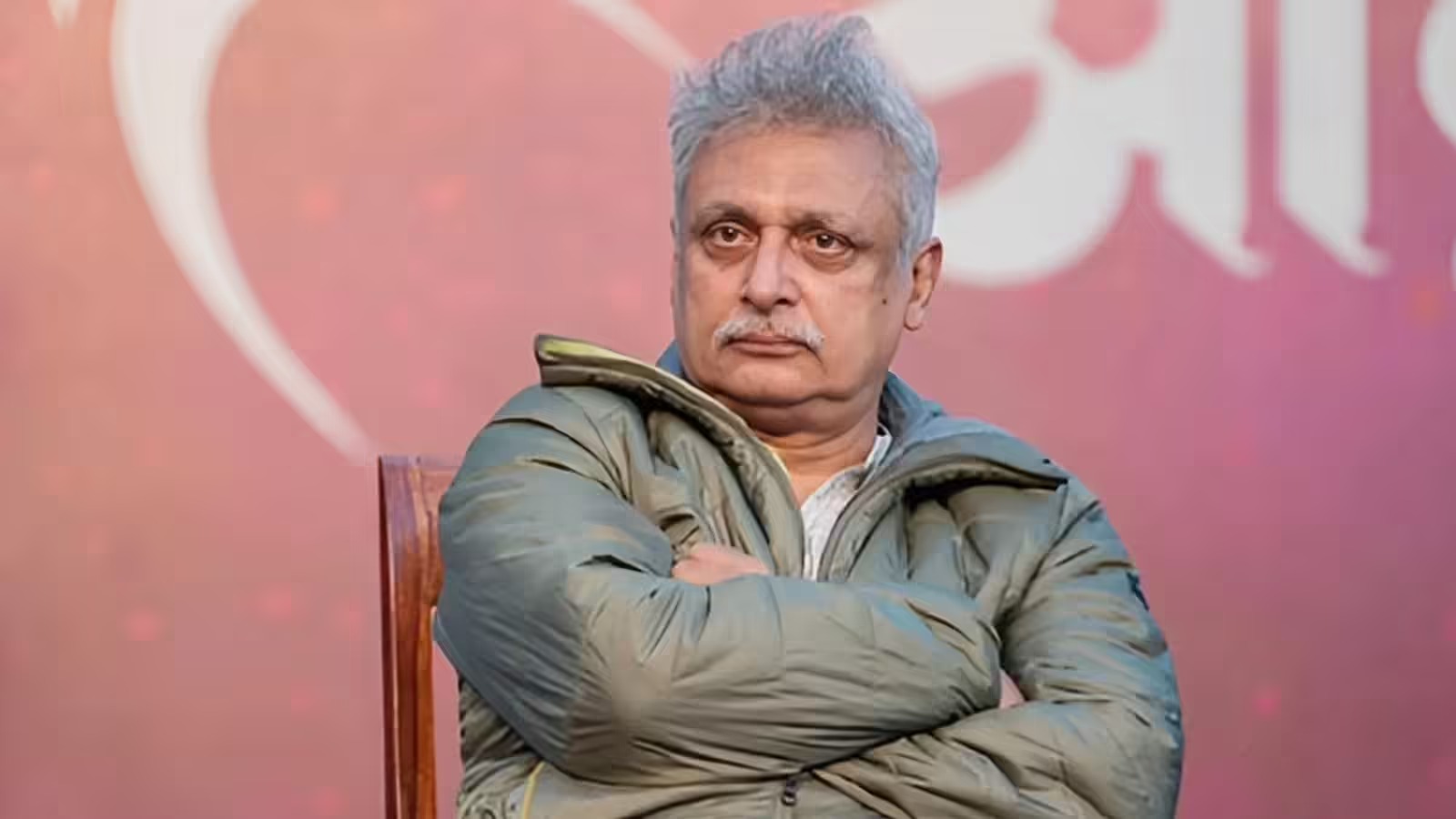 बाथरूम में गिरकर घायल हुए एक्टर पीयूष मिश्रा, फ्रैक्चर के बाद बिस्तर पर आराम कर रहे अभिनेता