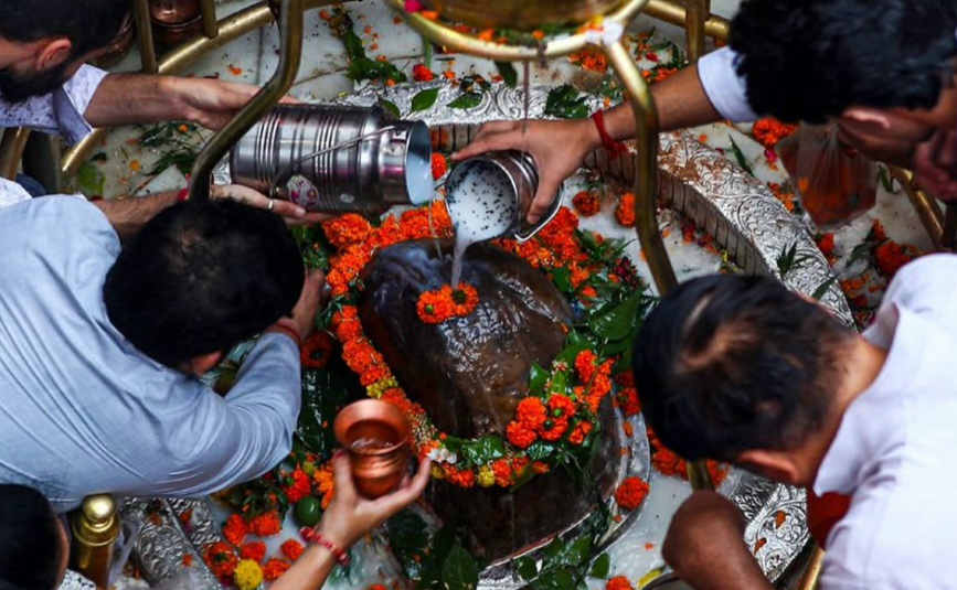 Sawan Somwar 2026: कल है सावन का तीसरा सोमवार, नाग पंचमी के संयोग में ऐसे करें शिव पूजा