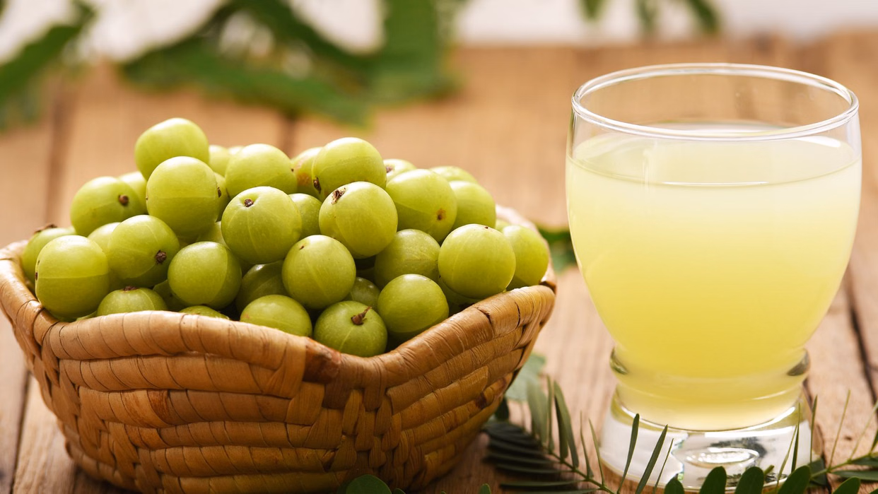 सुबह की शुरुआत करें आंवले की इन 4 ड्रिंक्स से, स्वाद के साथ मिलेगा भरपूर पोषण