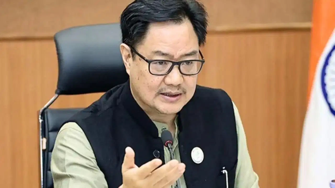भारी कीमत चुकानी पड़ेगी….. न्यूयॉर्क में तिरंगे के अपमान पर भड़के किरेन रिजिजू