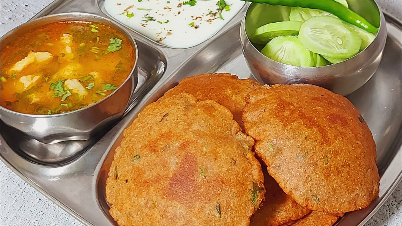 सावन शिवरात्रि पर बनाएं झटपट आलू-सिंघाड़े की पूड़ी, व्रत के बाद स्वाद भी मिलेगा और पेट भी भरेगा
