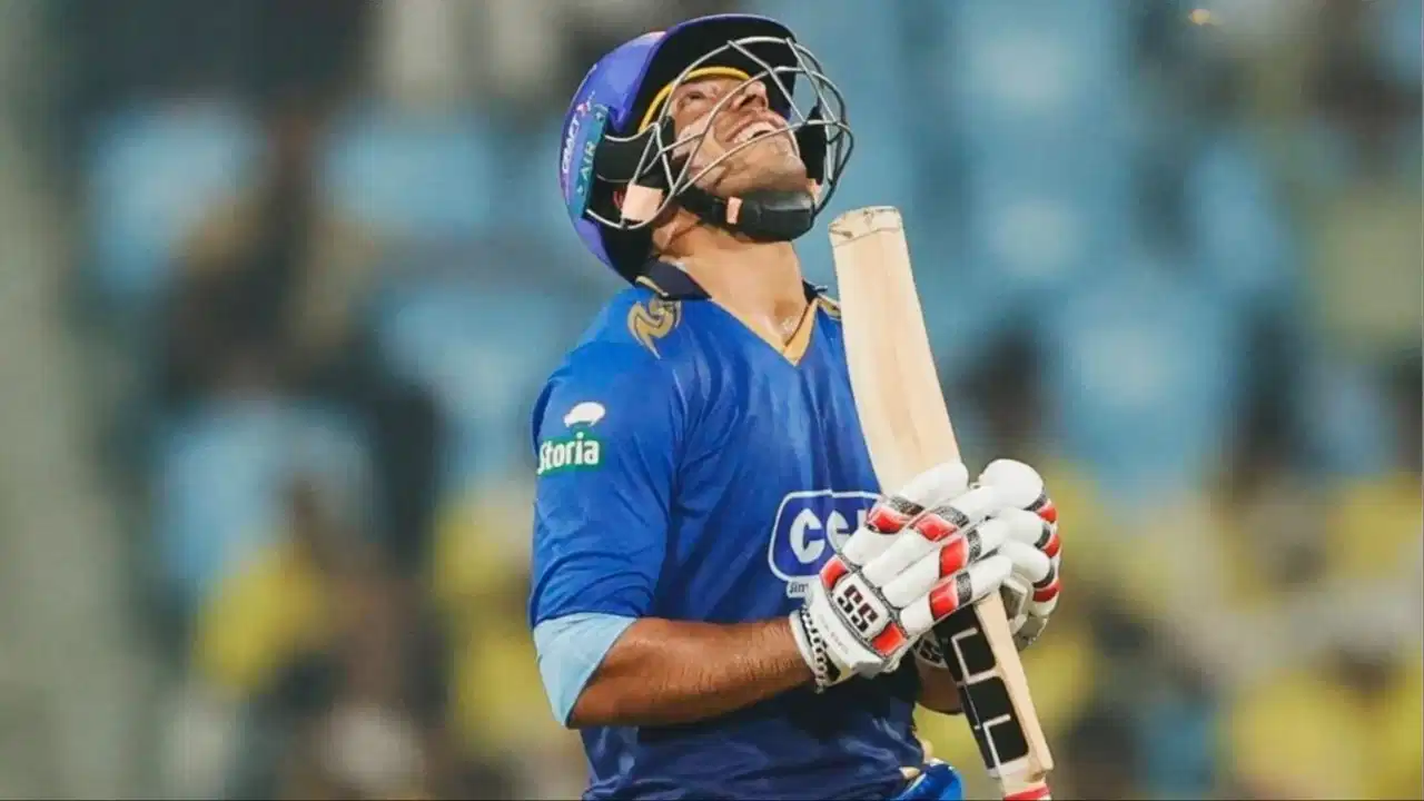 UP T20 League: स्वास्तिक चिकारा का तूफान, 7 छक्के जड़कर 46 गेंदों में ठोके 97 रन