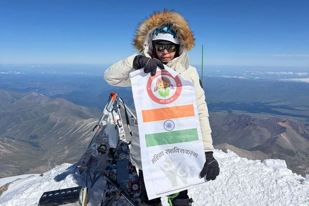 6 दिन, 2 चोटियां और तिरंगा… डॉ. आशा की शानदार पर्वतारोहण उपलब्धि