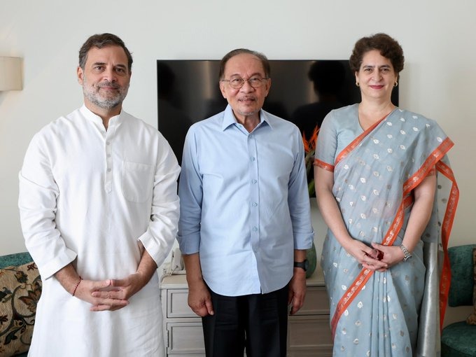 मलेशिया के PM अनवर इब्राहिम ने राहुल-प्रियंका गांधी से की मुलाकात, साथ किया ब्रेकफास्ट