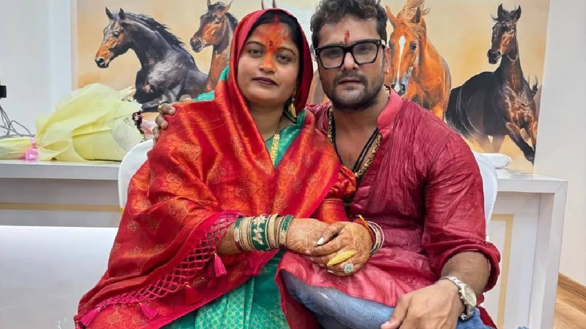 विश्वकर्मा बाबा की जय… खेसारी लाल यादव ने पत्नी संग की पूजा, सोशल मीडिया पर शेयर की खूबसूरत तस्वीरें